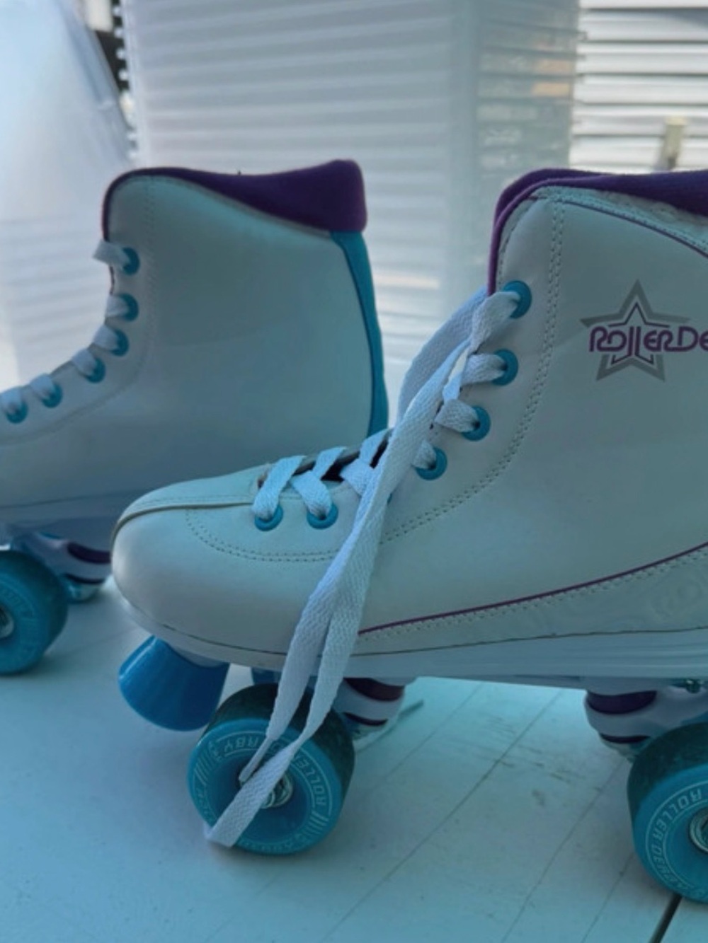 Classic White and Purple Women's Roller Skate size 7 - Picture 4 of 7